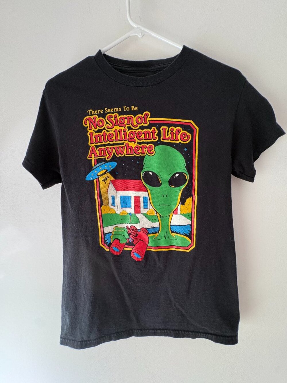 No Sign of Intelligent Life Alien Retro Graphic Tee